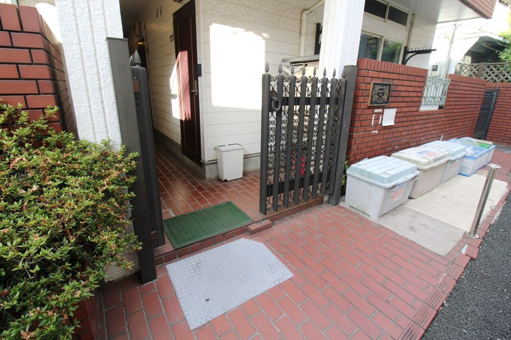 エントランス　エントランス