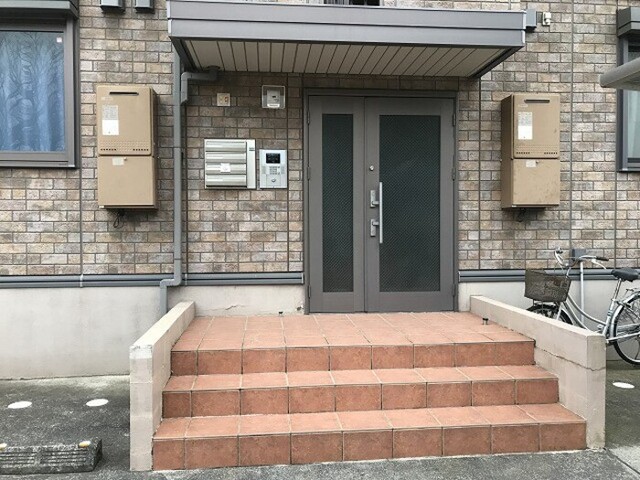 エントランス　エントランス