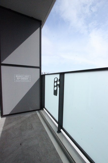 バルコニー　同物件別部屋