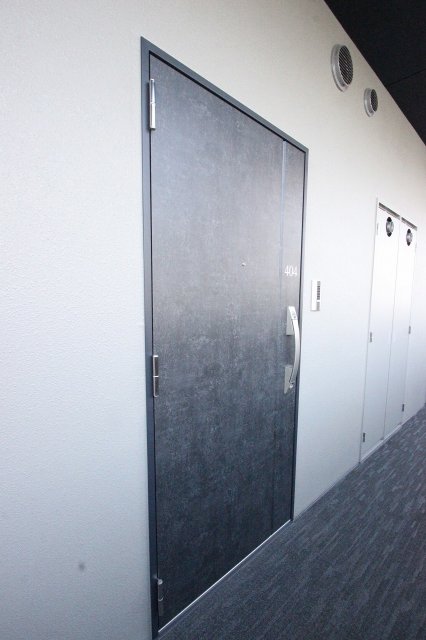 玄関　同物件別部屋