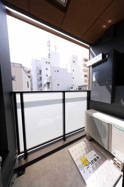 バルコニー　バルコニー