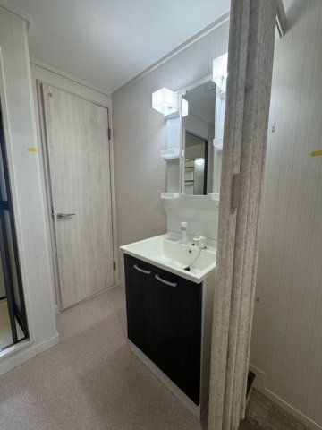 洗面設備　使いやすい洗面所です