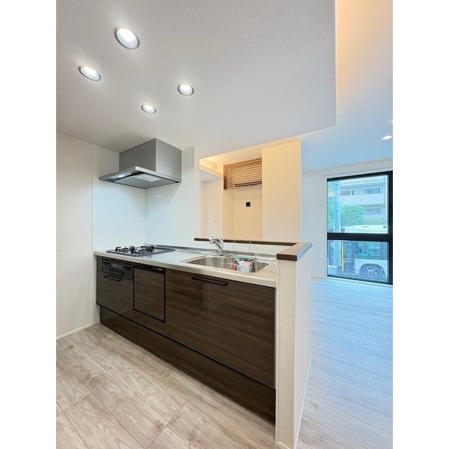 キッチン　開放感のある対面式キッチン♪