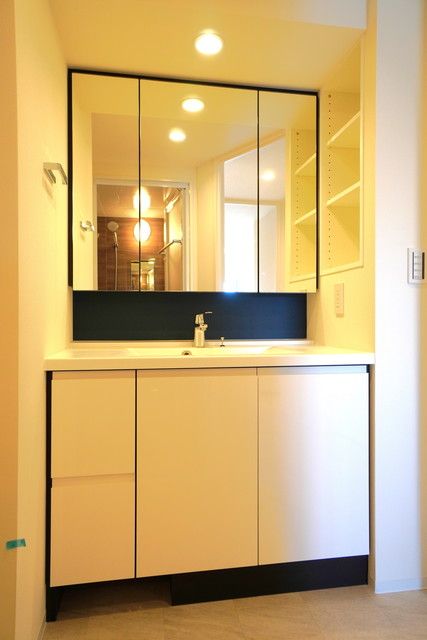 洗面設備　※写真は同タイプ住戸です。