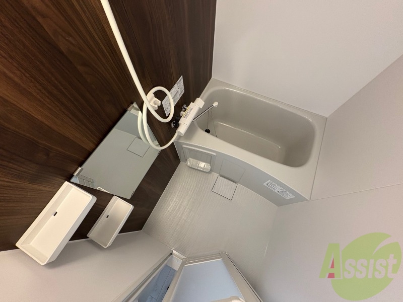 バス・シャワールーム　お風呂になります。一日の疲れを癒してくださいね。