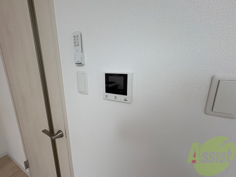 セキュリティ　ＴＶモニター付インターホンです。来客者の顔が見えるので安心！