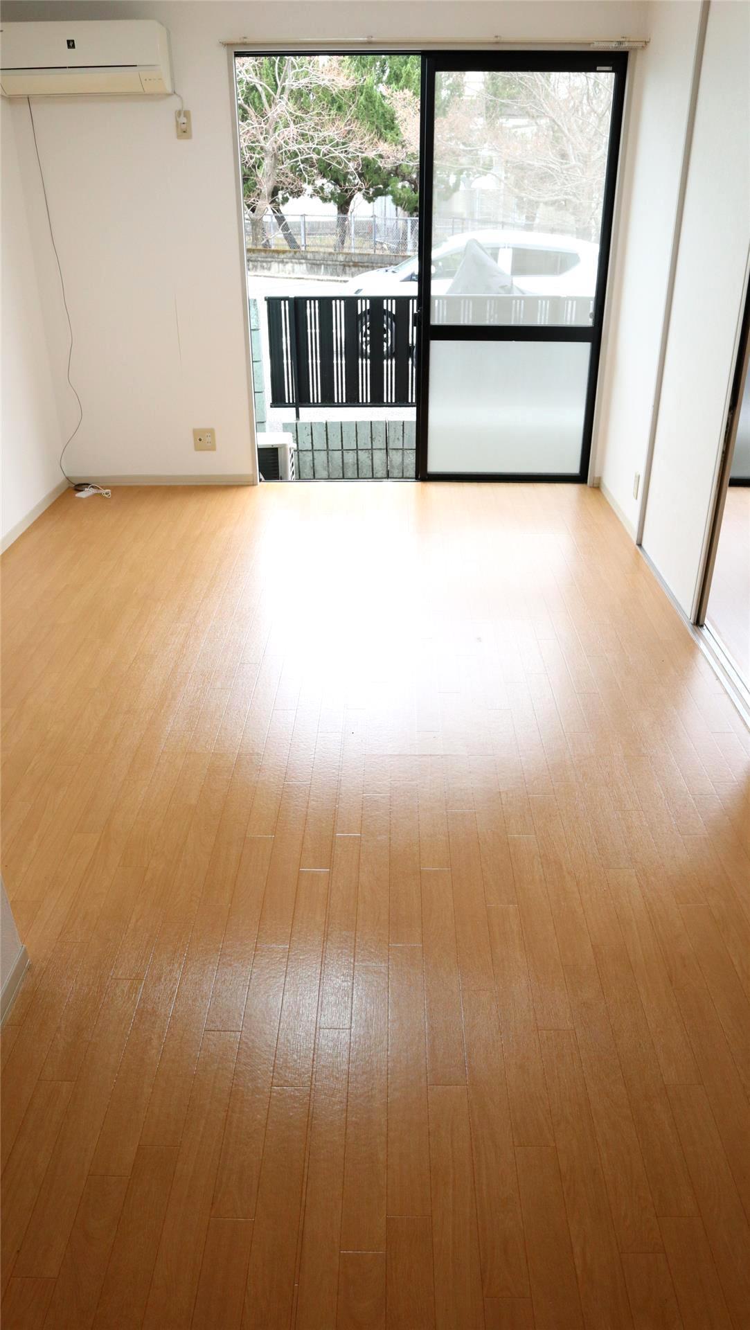 居室・リビング　広々リビング