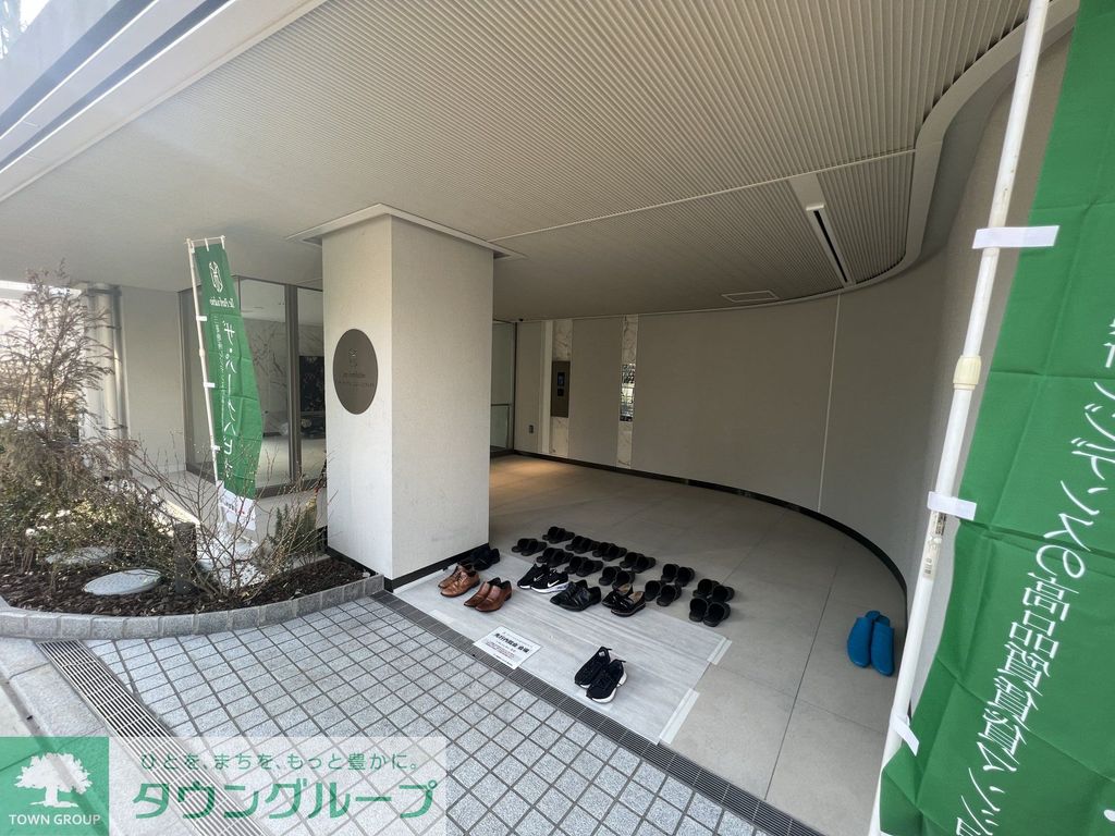 エントランス　エントランス