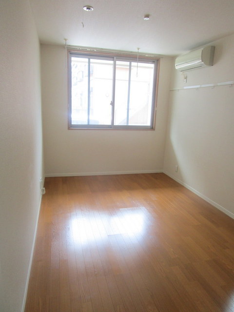 居室・リビング　居室6.4帖