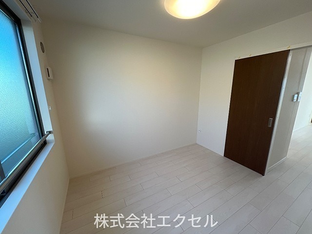 その他部屋・スペース　フローリングの室内です。