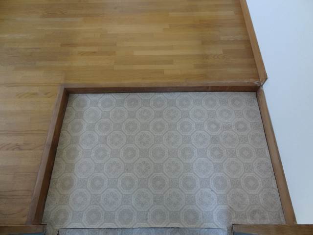 玄関　2018年10月撮影