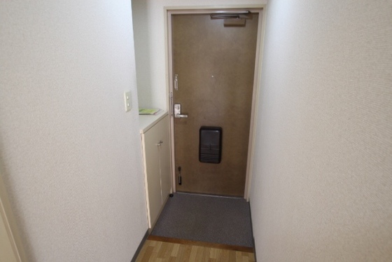 玄関　※別号室