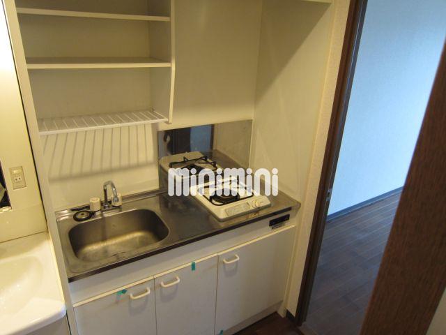 キッチン　広々としたキッチンスペース