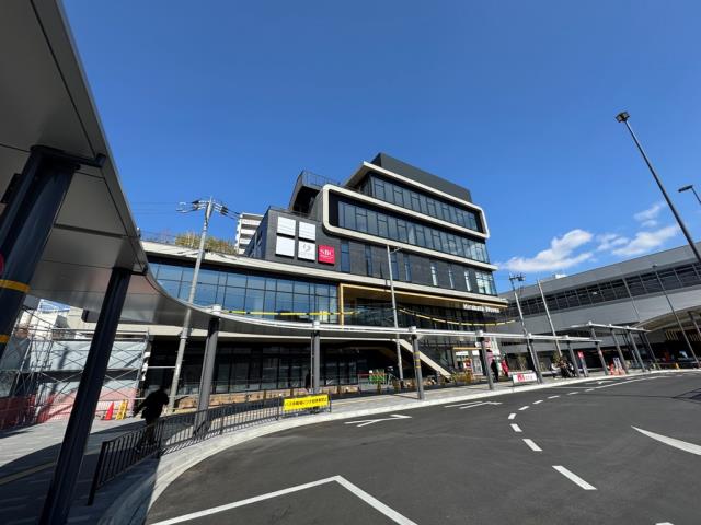 ショッピングセンター　HirakataWoven（ショッピングセンター）まで478m