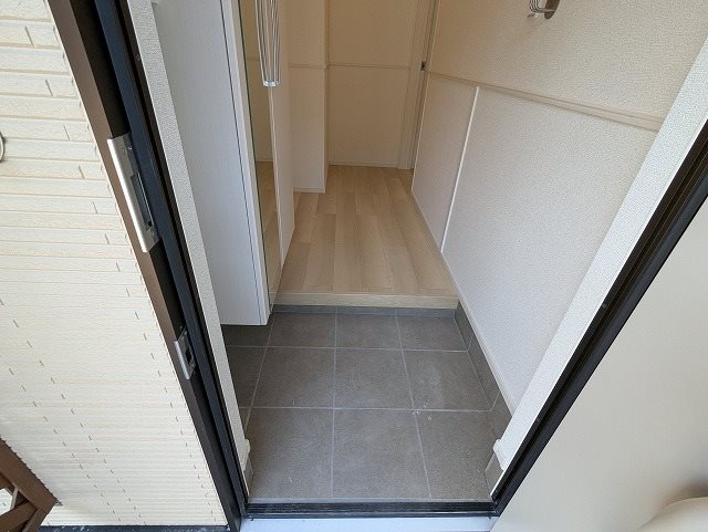 玄関　福岡の賃貸ならトーマスリビング原田店へ