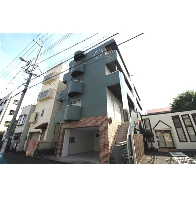 エントランス　建物外観