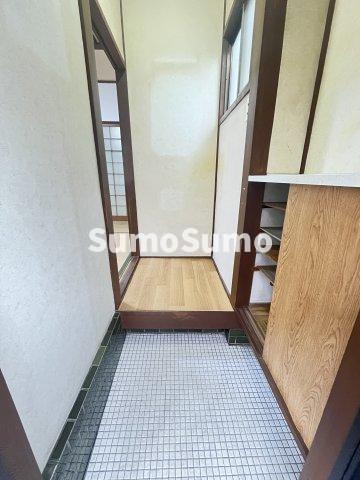 玄関　落ち着いた玄関です