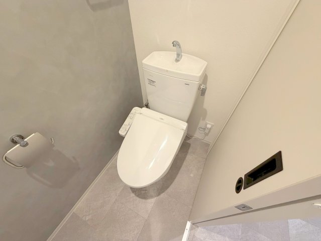 トイレ　綺麗なトイレにはウォシュレット標準装備です。