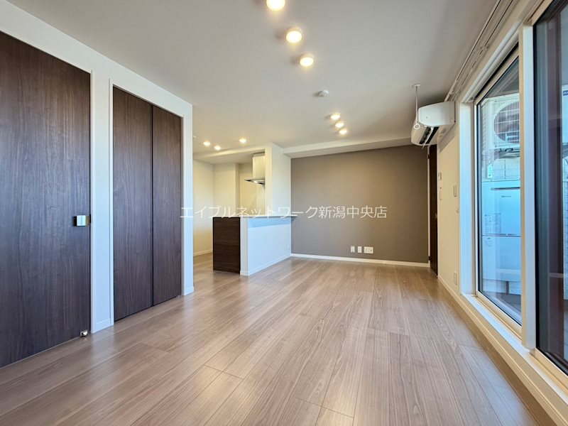 居室・リビング　パース参考写真※現況と異なります。