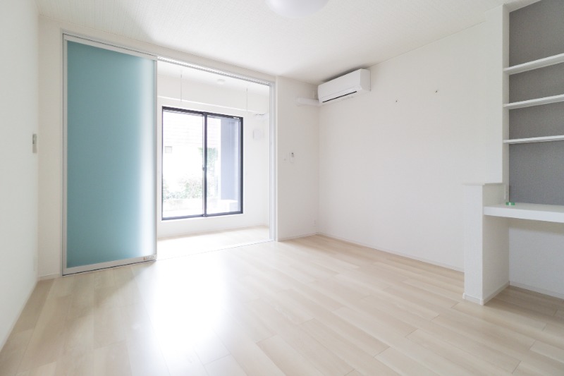 居室・リビング　図面と現状に相違がある場合には現状を優先