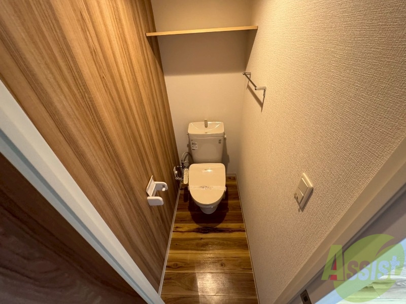 トイレ　こちらはトイレです。清潔感があり、安心して使用できます。