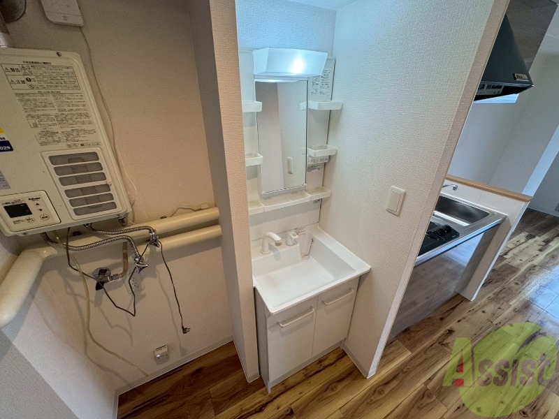洗面設備　こちらに洗面台があります。朝の洗顔はこちらで。
