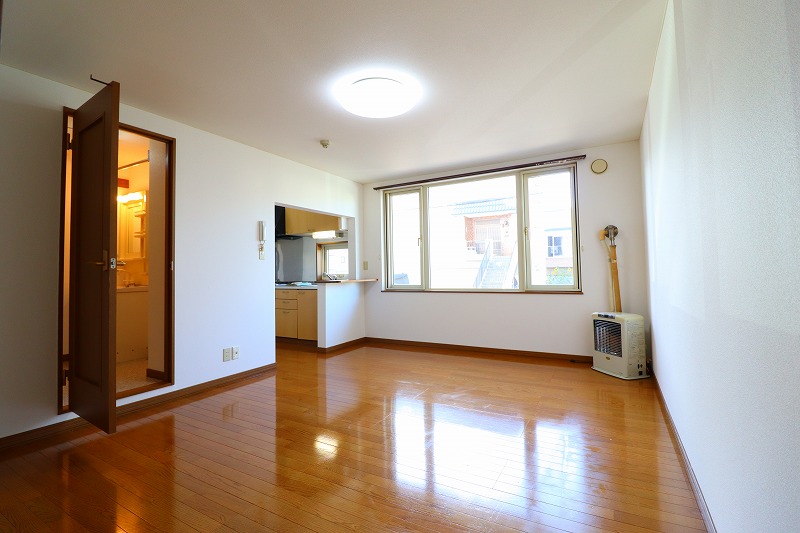 居室・リビング　別号室の写真です