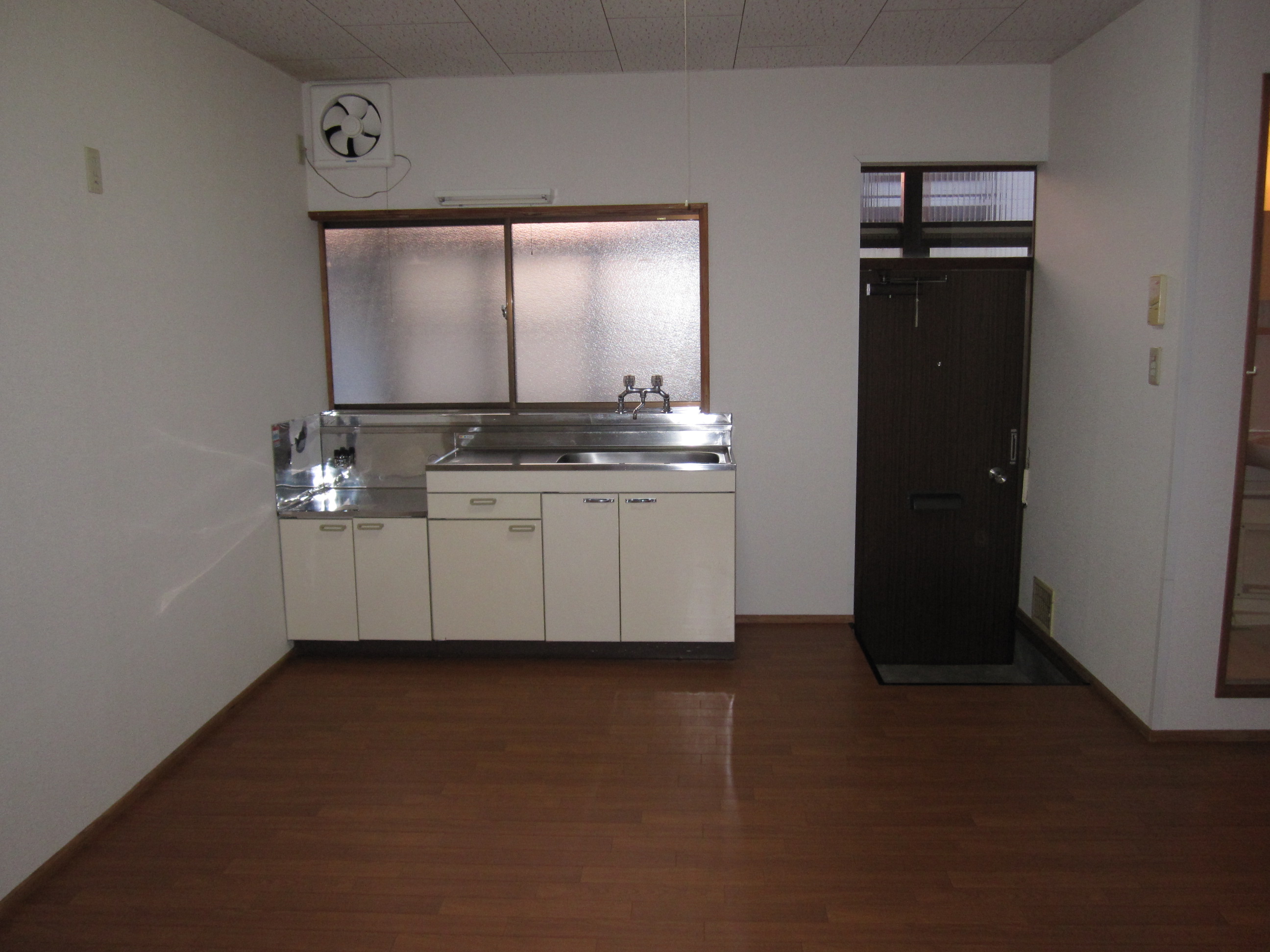 キッチン　ダイニング