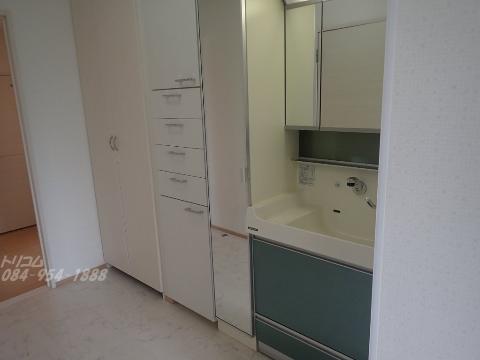 洗面設備　洗髪洗面化粧台