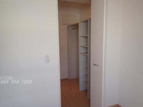 収納　ウォークインクローゼット