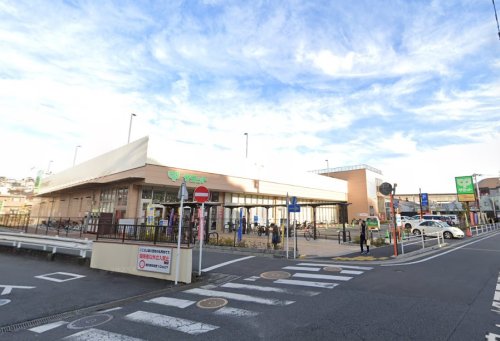 スーパー　サミットストア上星川店（スーパー）まで652m