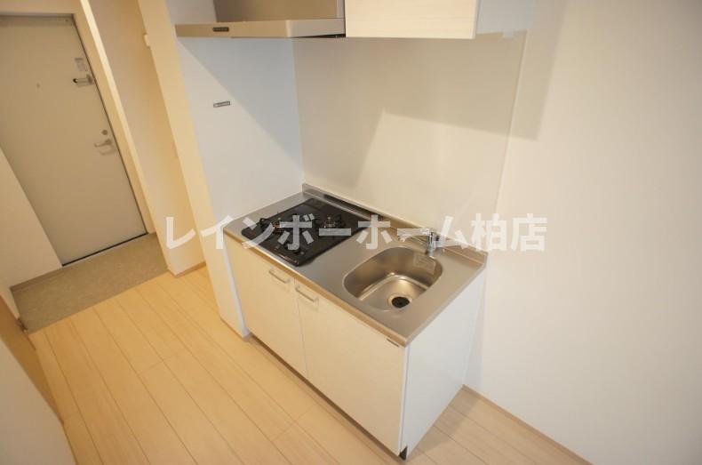 キッチン　コンパクトなキッチンで掃除もラクラク