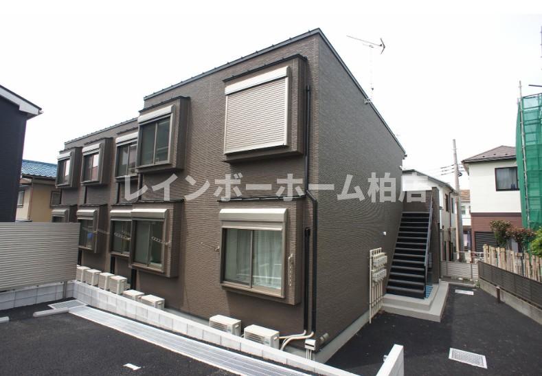 エントランス　毎日通るエントランスはこのようになっています