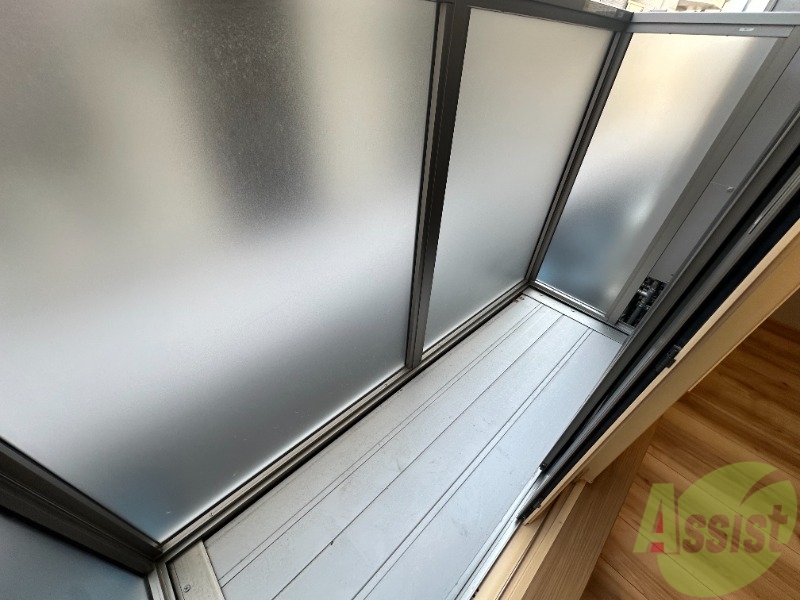 バルコニー　バルコニーが付いてるので洗濯物もはかどります