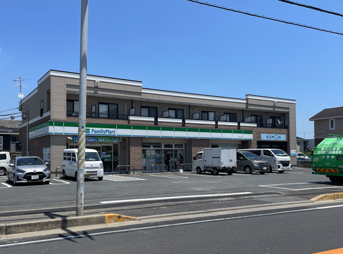 コンビニ　ファミリーマート柏たなか店（コンビニ）まで565m