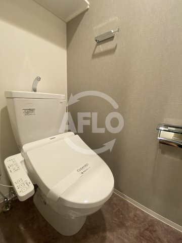 トイレ　シーズンフラッツ西田辺　トイレ