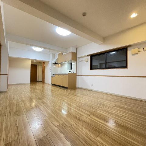 居室・リビング　同仕様タイプです