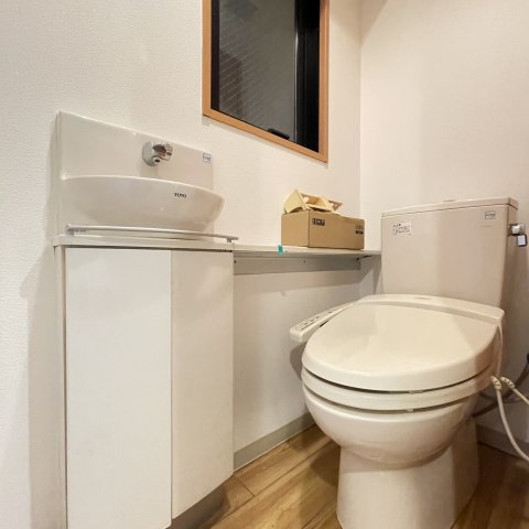 トイレ　同仕様タイプです