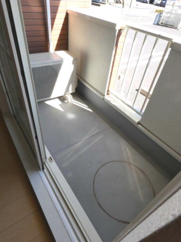 バルコニー　図面と現状に相違がある場合には現状を優先