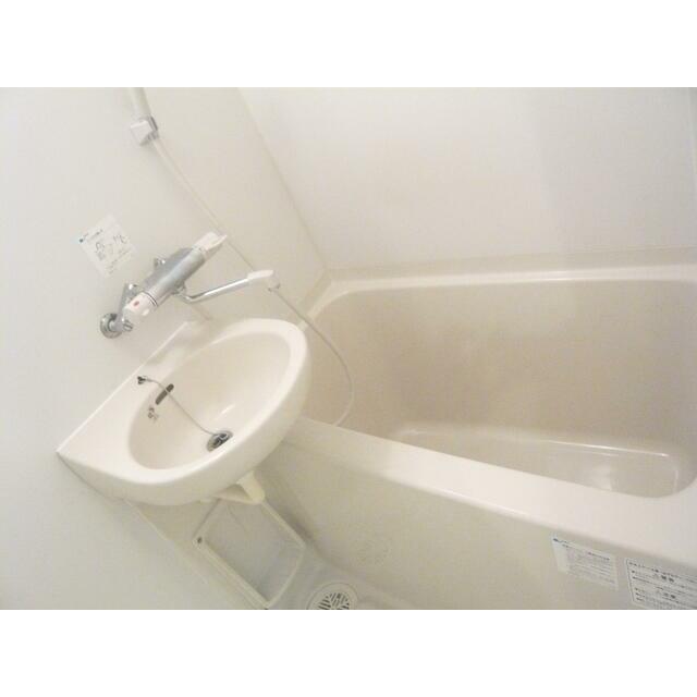 バス・シャワールーム　※同タイプ別室