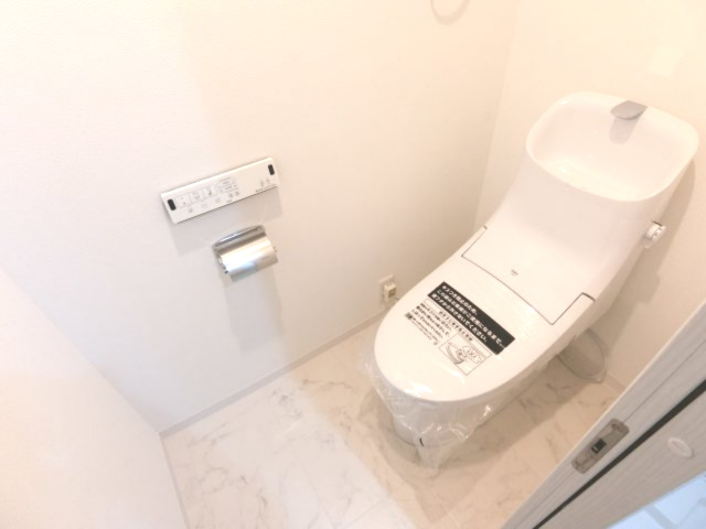 トイレ　詳細は、RISUMO江坂本店→06-6155-7137まで♪