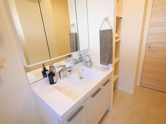 洗面設備　朝の身支度には欠かせない独立洗面化粧台