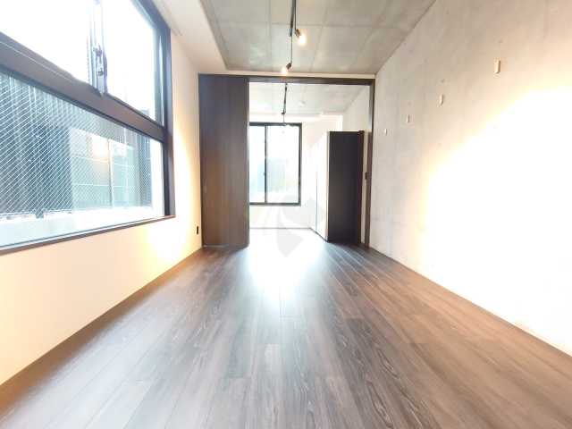 居室・リビング　※別部屋の参考写真です。