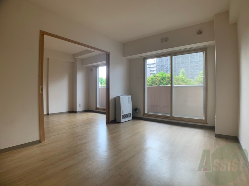 居室・リビング　広くてキレイなＬＤＫが広がっていて、充実した生活が送れそう。