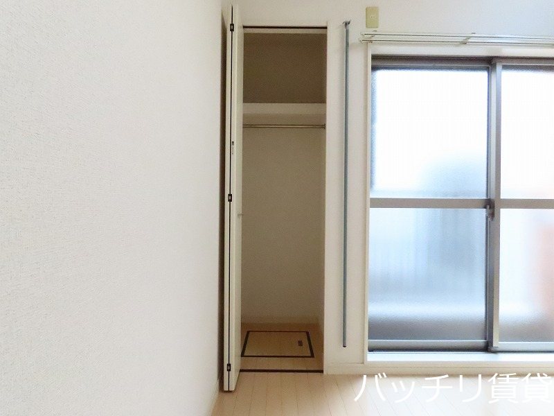 収納　同型タイプの為、現状を優先致します。