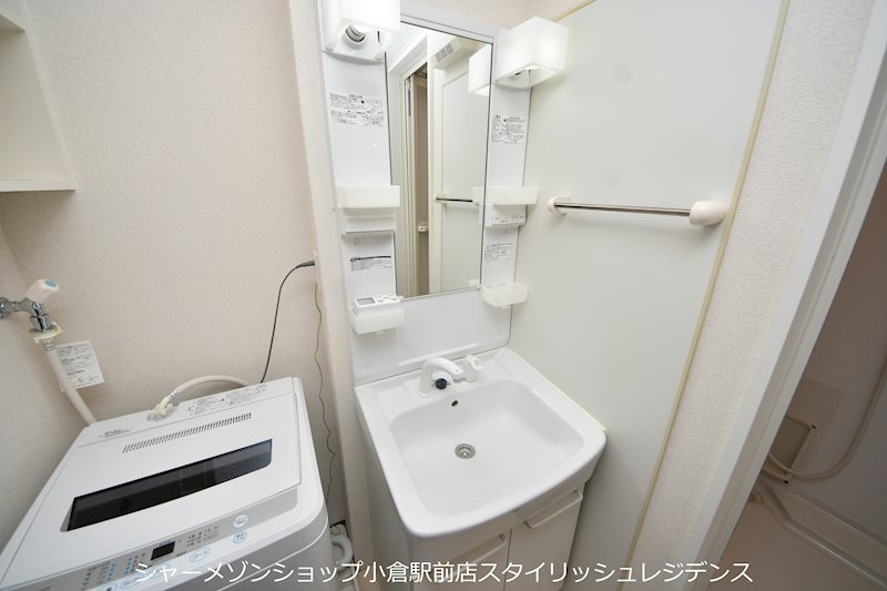 洗面設備　写真と異なる場合は現況を優先します
