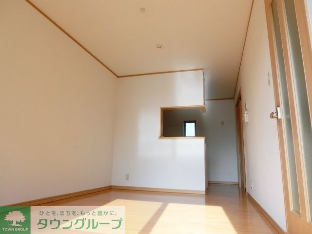 居室・リビング　お問合せはタウンハウジングまで！※現地待合わせ相談可能