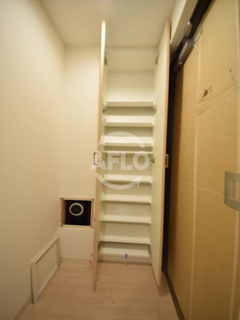 玄関　ミラージュパレス難波東レジデンス　玄関廊下