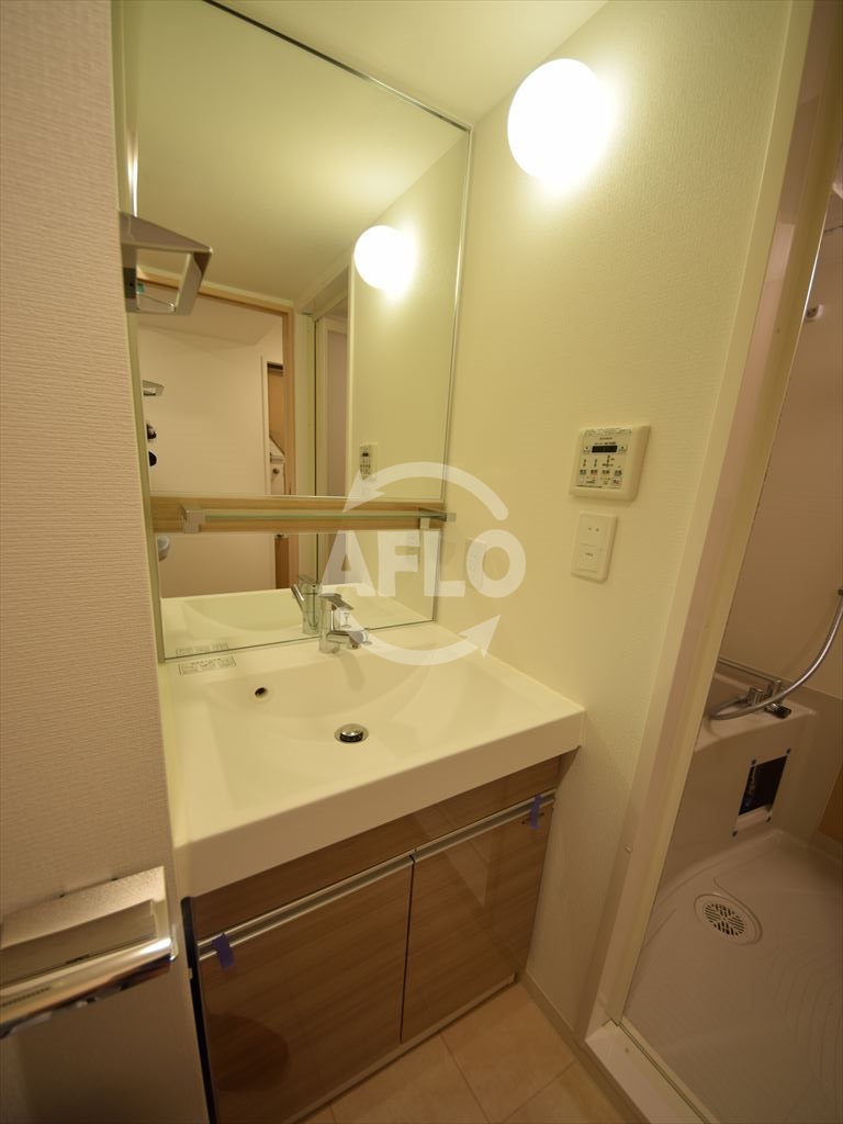 洗面設備　ミラージュパレス難波東レジデンス　洗面脱衣所