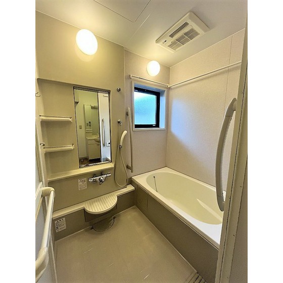 バス・シャワールーム　一坪風呂